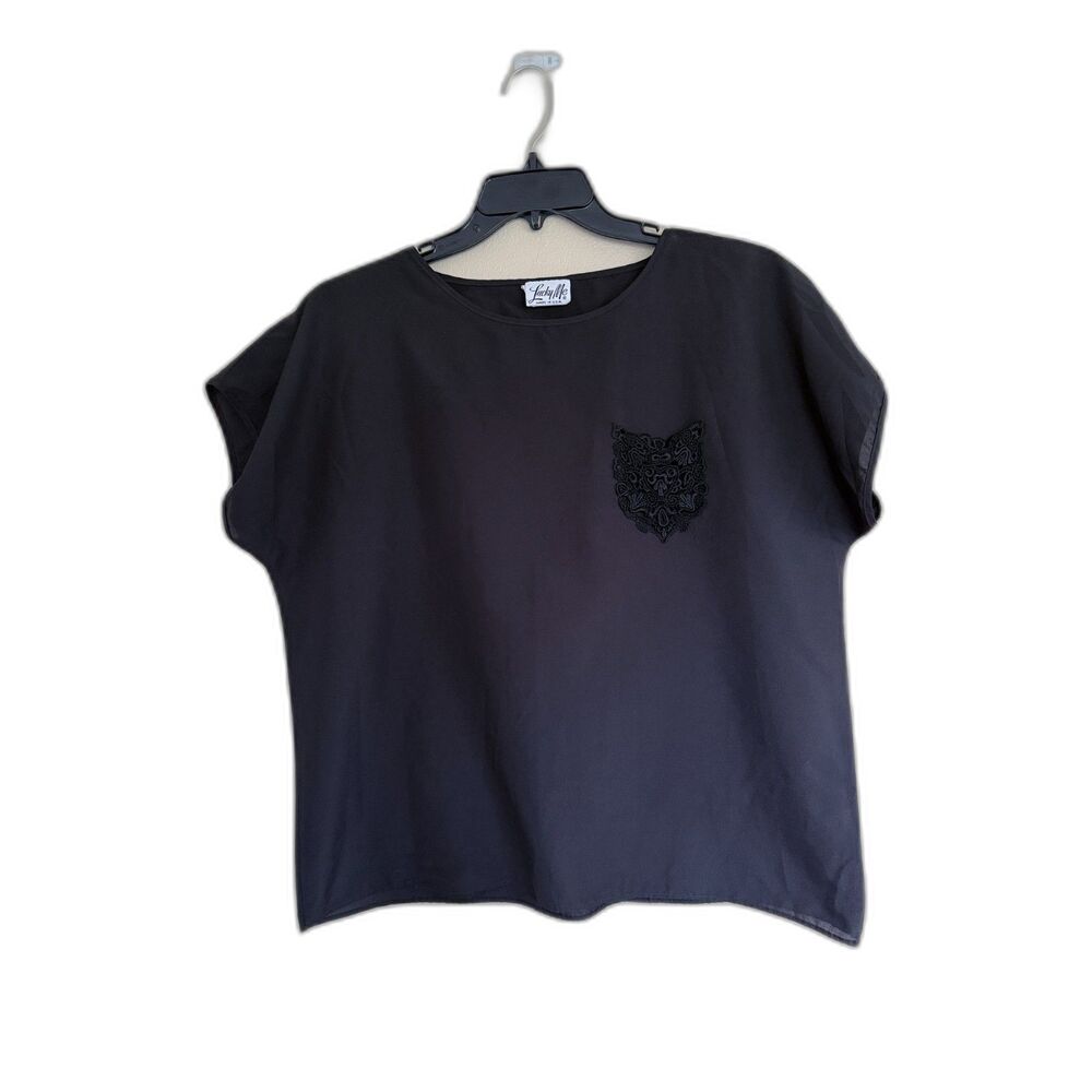 Vintage Lucky Me Black Short Sleeve Top Size 18 Made in USA Embroidered‎ Pocket
